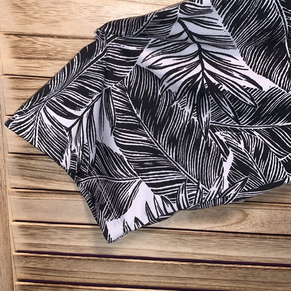 Ruby Rd Long Sleeve Blouse Black White Striped With Yellow Trim 2X Palm Leaves - Picture 2 of 10